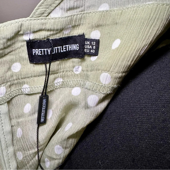 NWOT Pretty Little Thing Sage Green Polka Dot Halter-neck Romper women’s size 12 - Picture 4 of 7